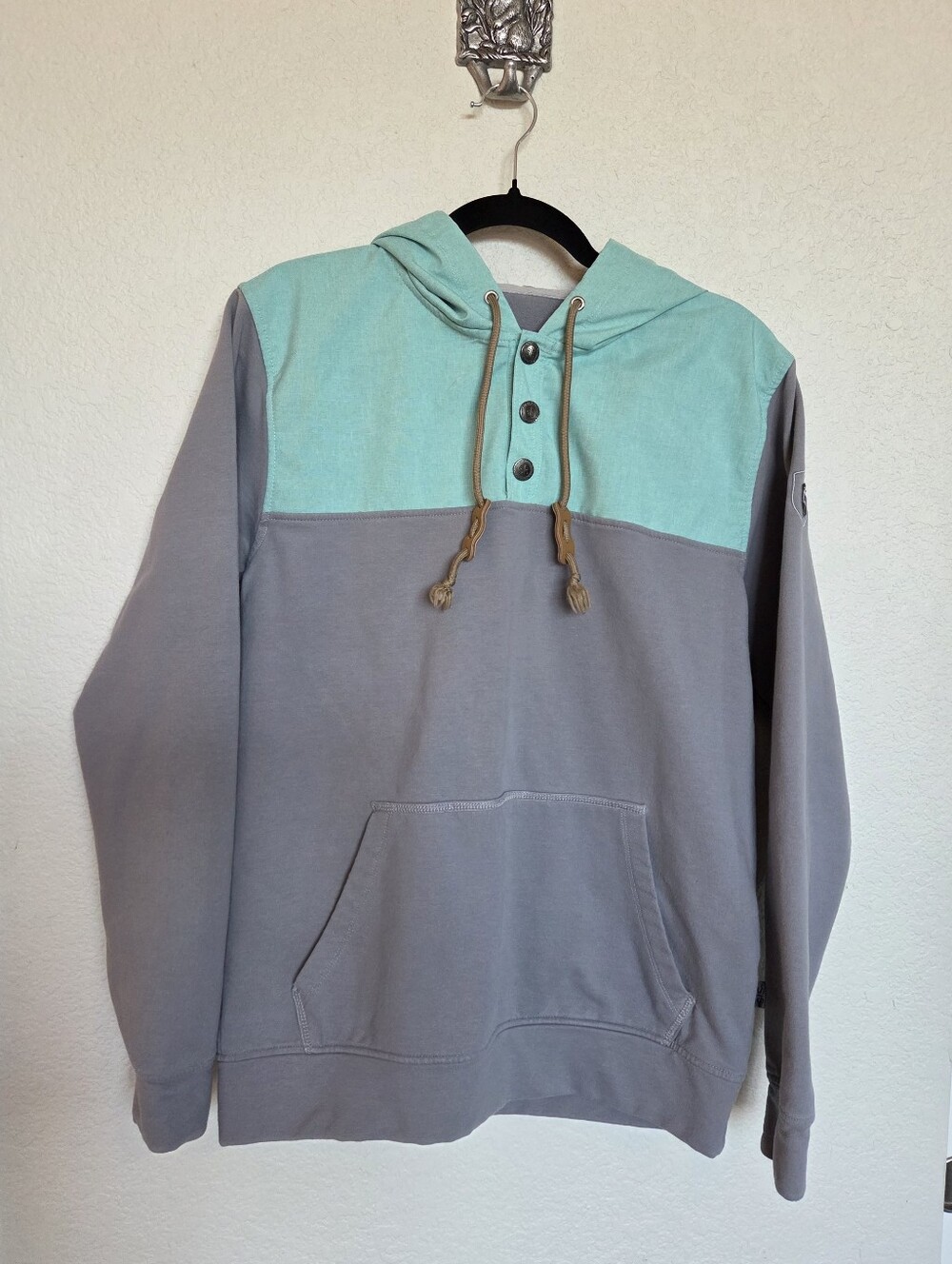 STS Ranchwear Two-Tone Pullover Hoodie in Mint & Gray